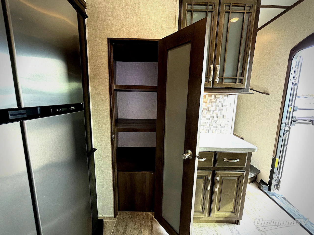 2019 Keystone Montana 3130RE Photo 11