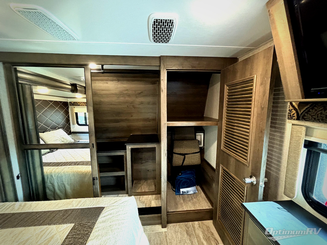 2019 Keystone Montana 3130RE Photo 15