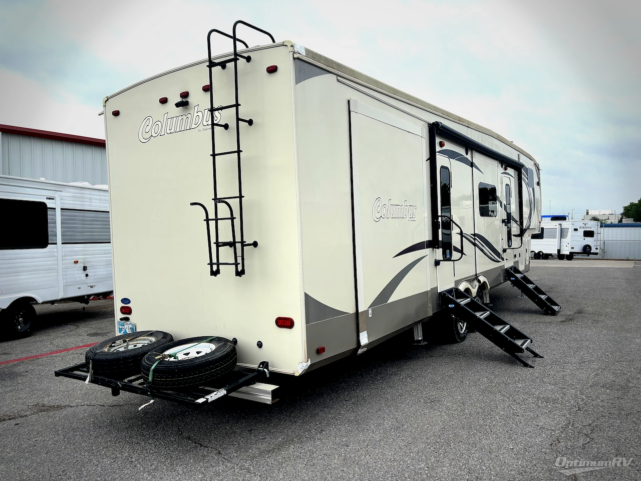 2018 Palomino Columbus 1492 386FK Photo 2