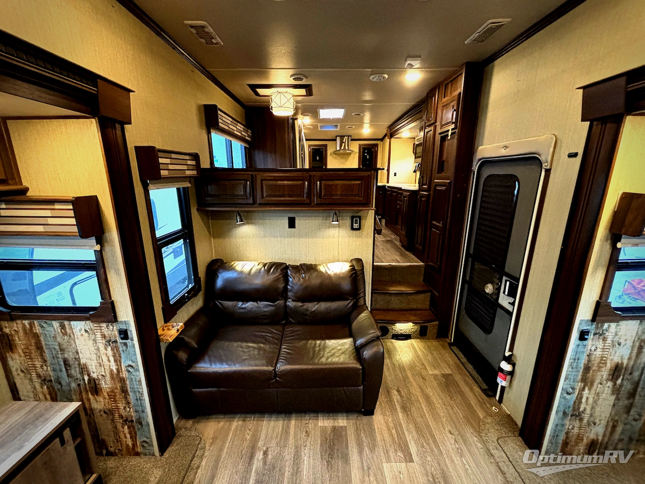 2018 Palomino Columbus 1492 386FK Photo 7