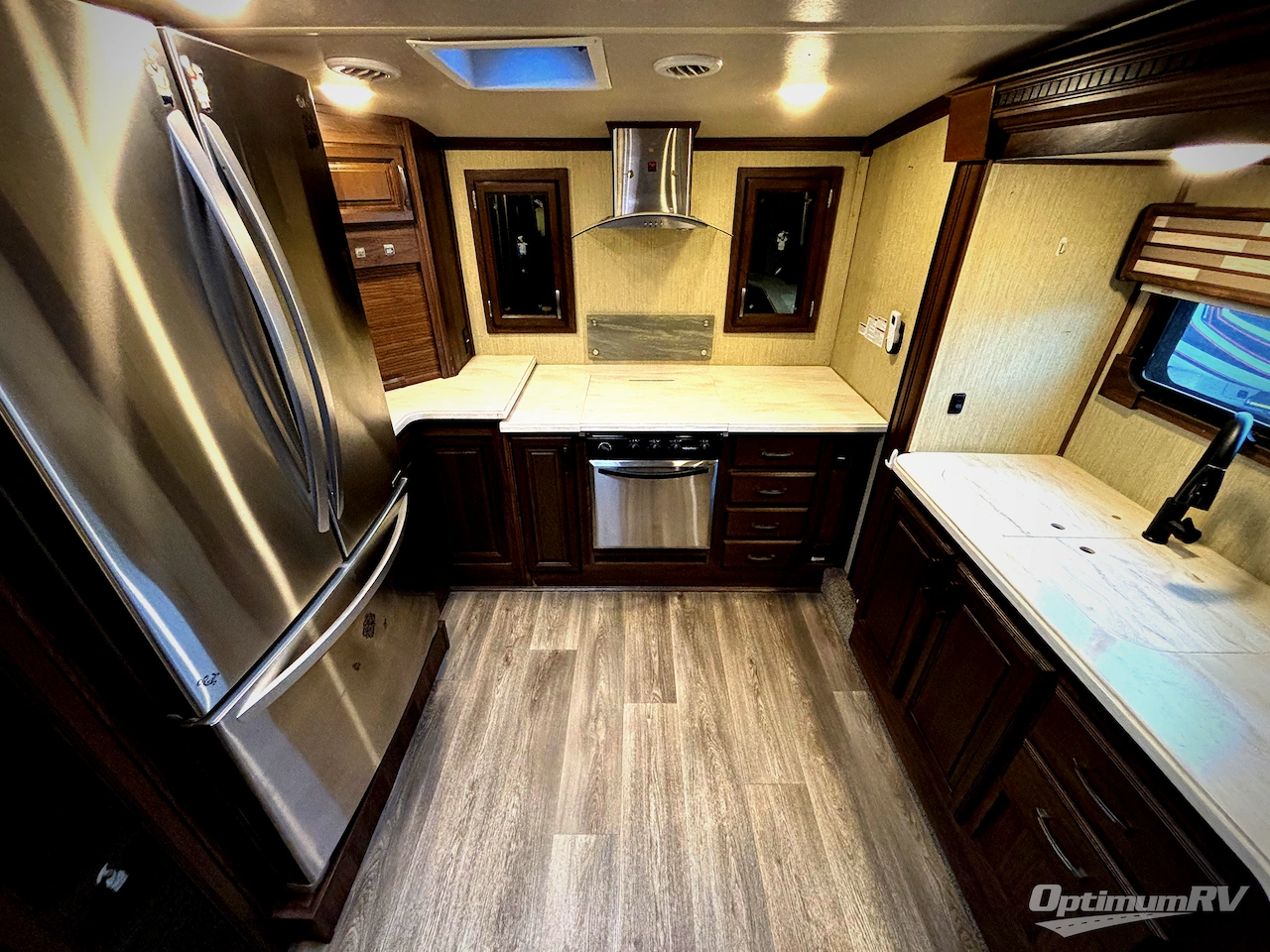 2018 Palomino Columbus 1492 386FK Photo 9