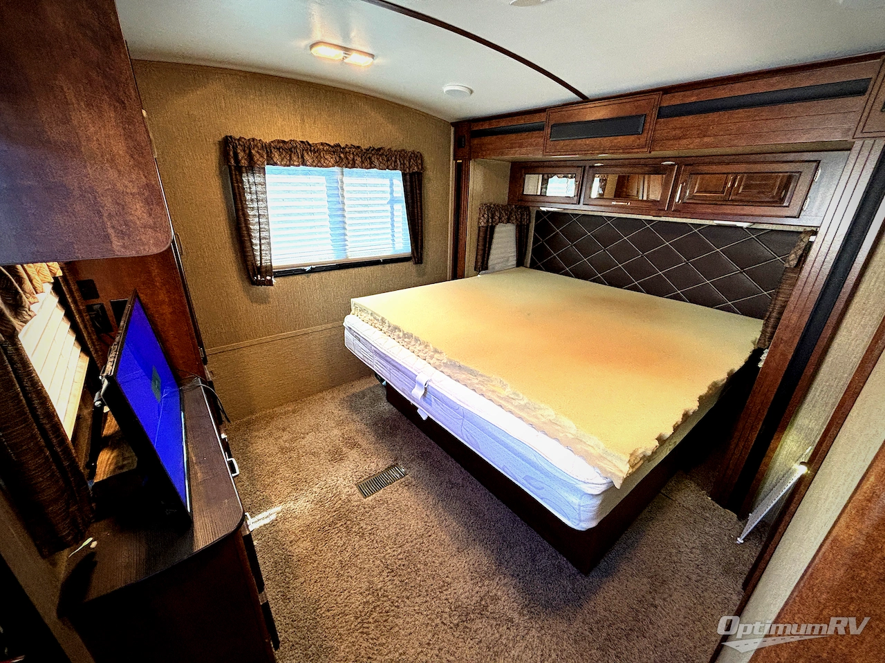 2017 Keystone Outback 332FK Photo 10