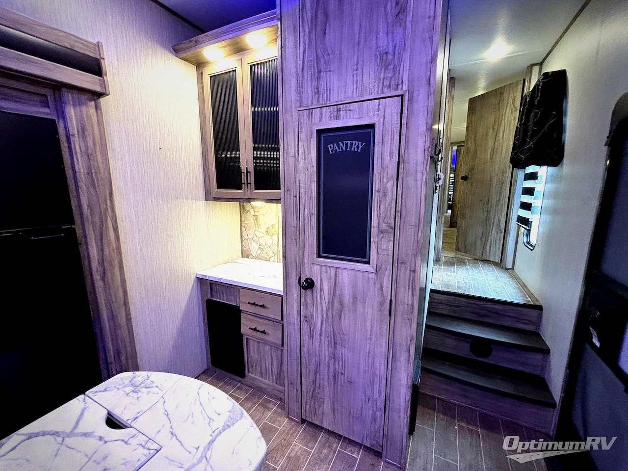 2021 Forest River Cherokee Arctic Wolf 3550SUITE Photo 14