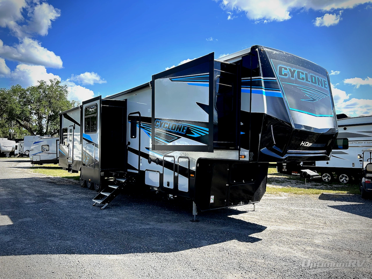 2026 Heartland Cyclone 4008 Photo 1