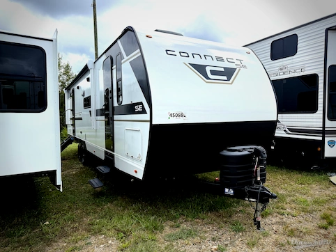 New 2026 KZ Connect SE C301BHKSE Featured Photo