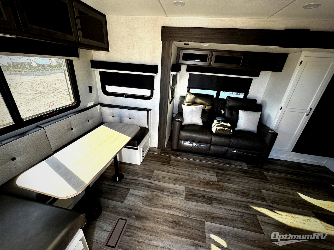 2026 Venture SportTrek Touring Edition STT302VRD Photo 3