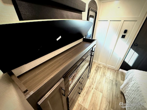 2026 Venture SportTrek Touring Edition STT302VRD RV Photo 4