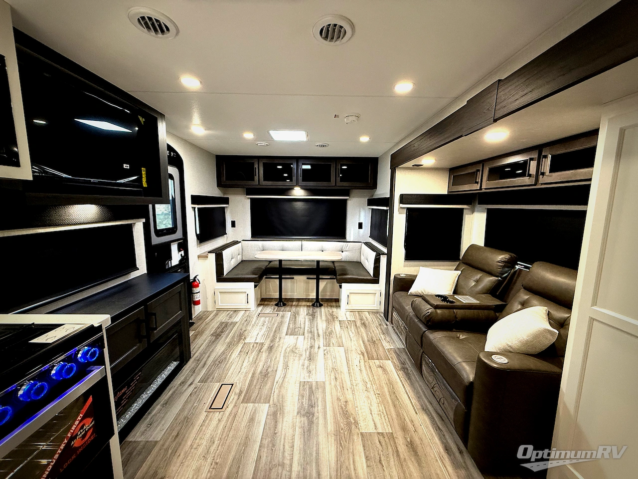 2026 Venture SportTrek Touring Edition STT302VRD Photo 5