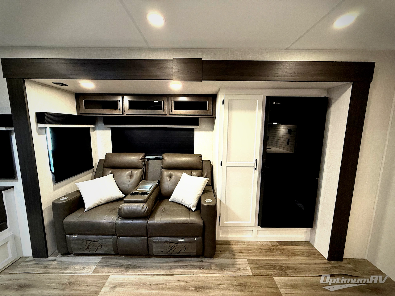 2026 Venture SportTrek Touring Edition STT302VRD Photo 8