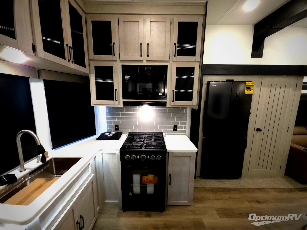 2027 Forest River Puma Vista 403LFT Photo 9