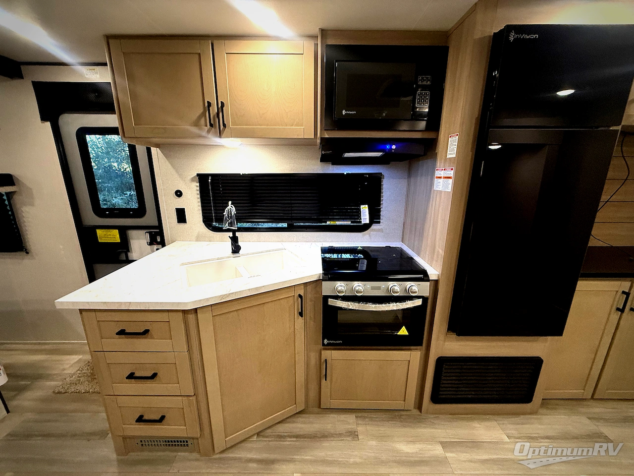 2026 Heartland Prowler 2802BHS Photo 9