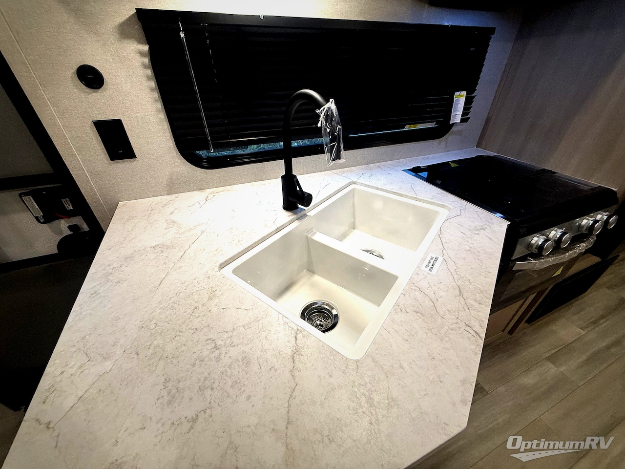 2026 Heartland Prowler 2802BHS Photo 10