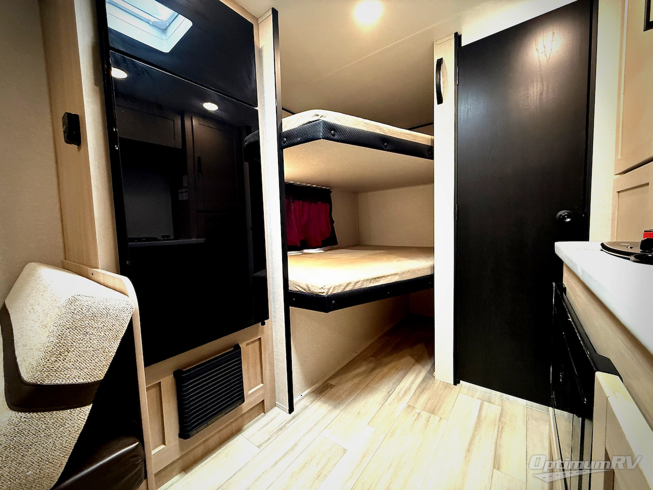 2026 Heartland Prowler 2500BH Photo 6