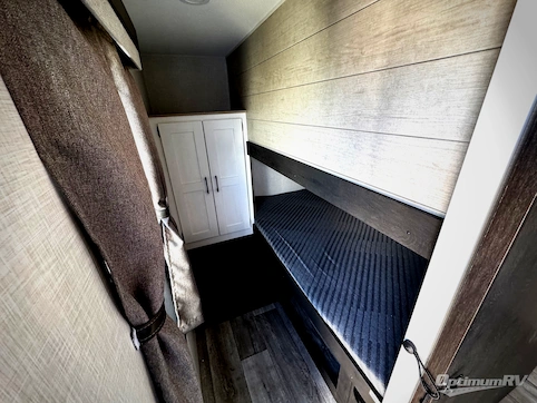 2026 Venture Sienna SA311VDB RV Photo 2