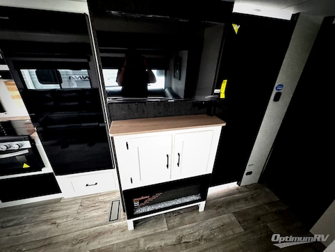 2026 Venture Sienna SA281VQB RV Photo 4