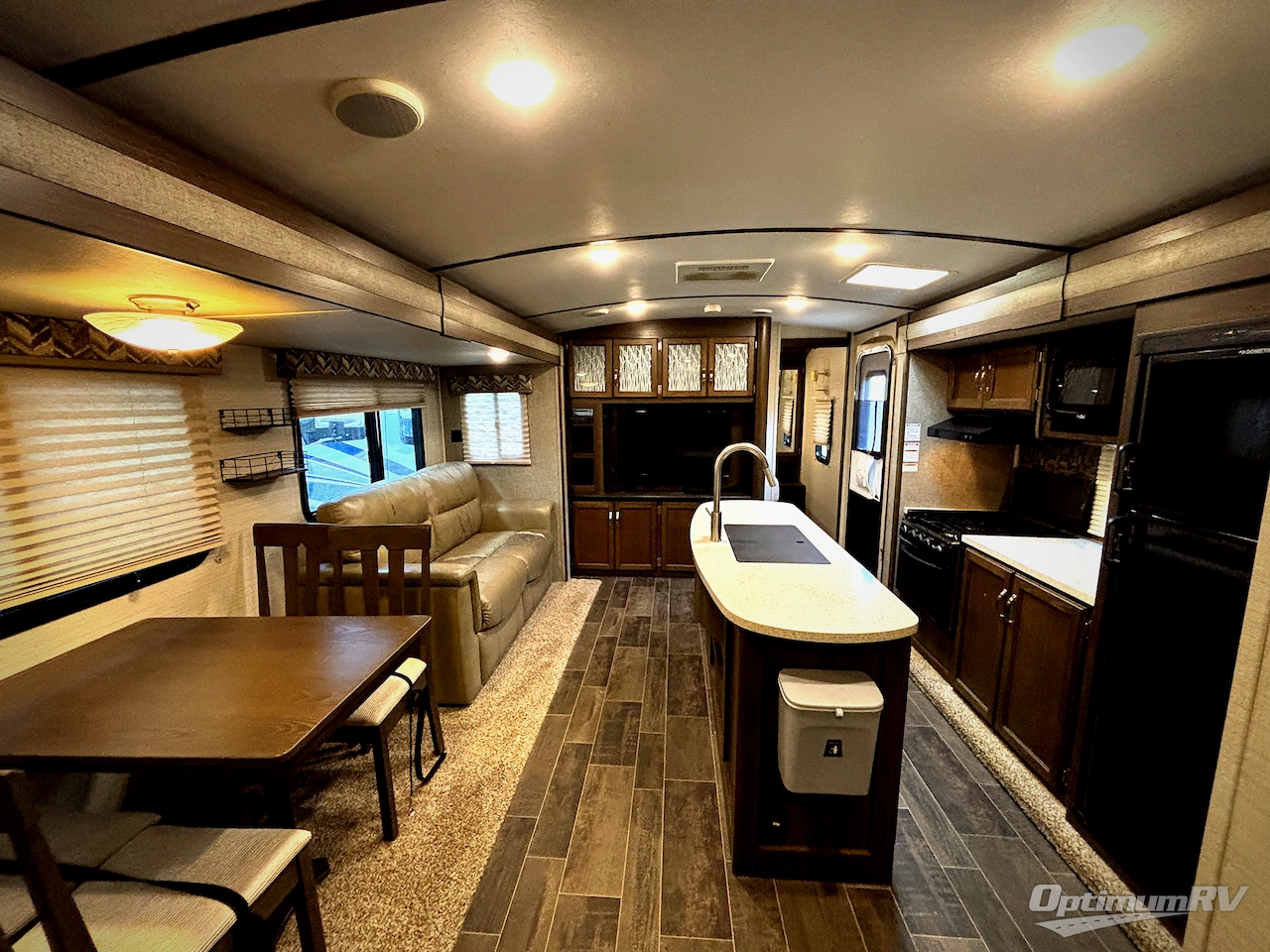 2018 Keystone Premier Ultra Lite 26RBPR Photo 7