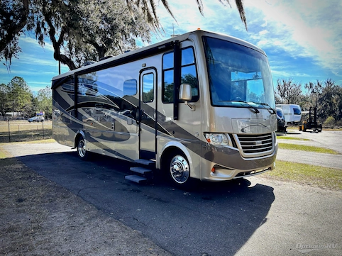 Used 2016 Newmar Bay Star 3124 Featured Photo
