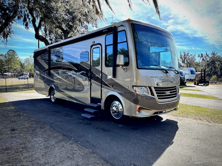 2016 Newmar Bay Star 3124 RV Photo 1