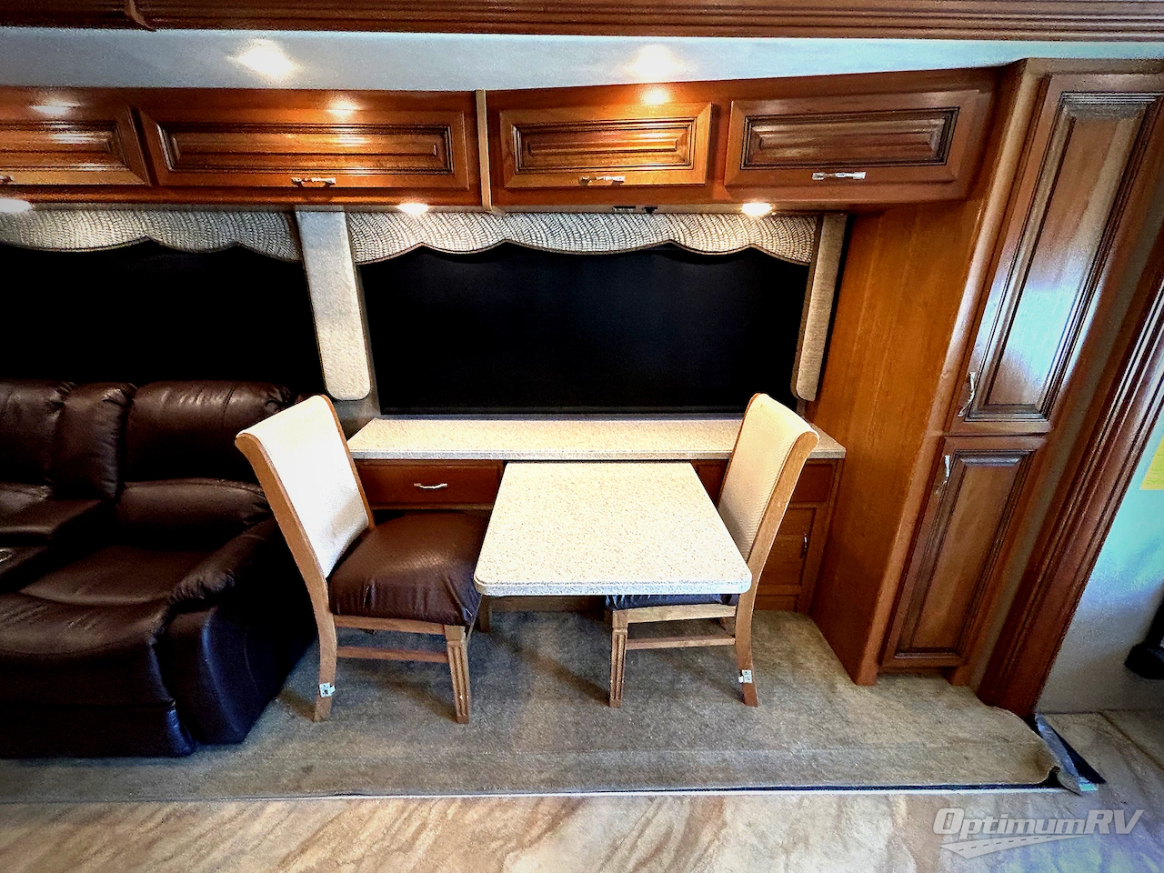 2016 Holiday Rambler Vacationer 33CT Photo 9