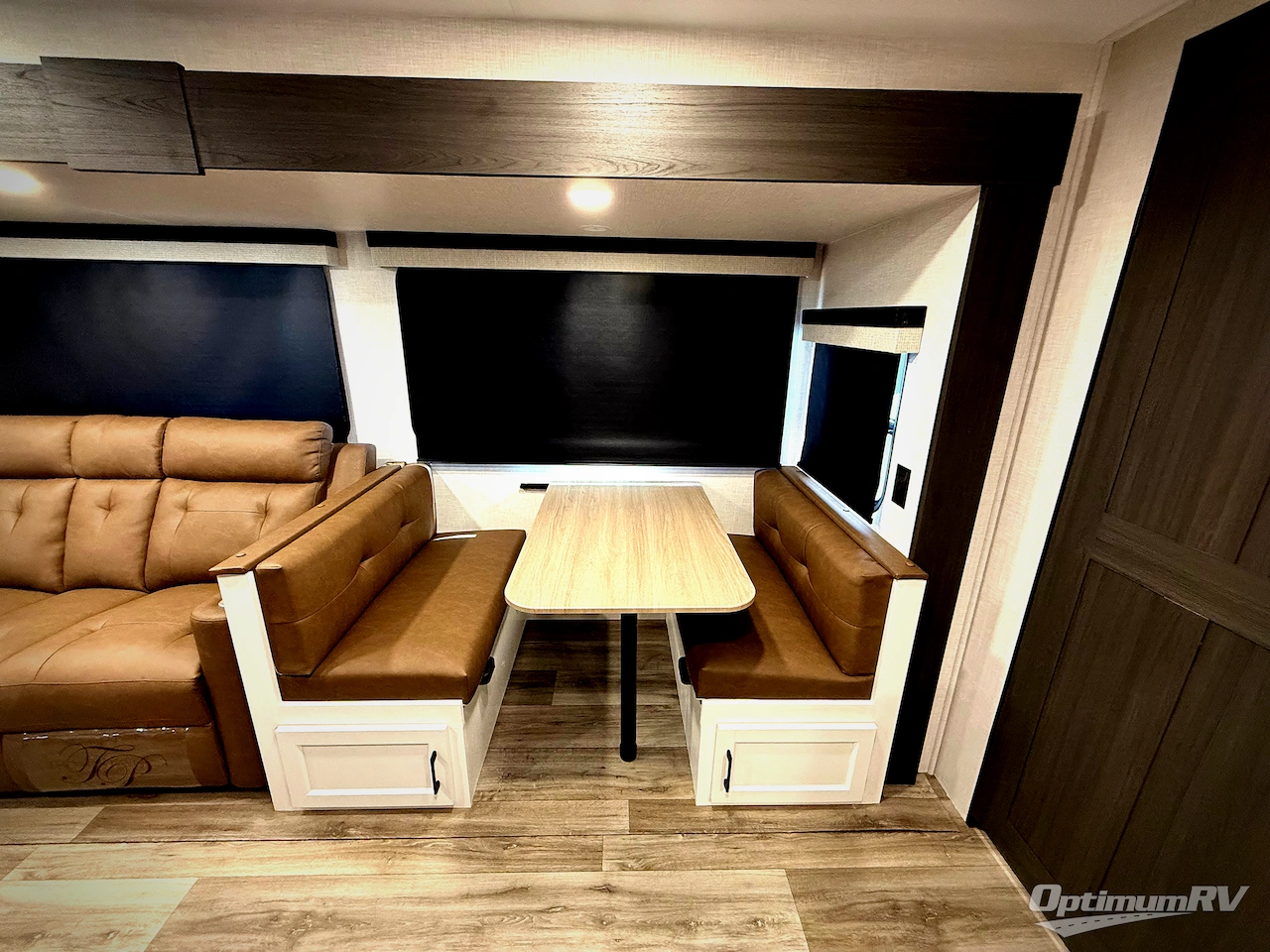 2026 Venture Stratus SR281VBH Photo 7