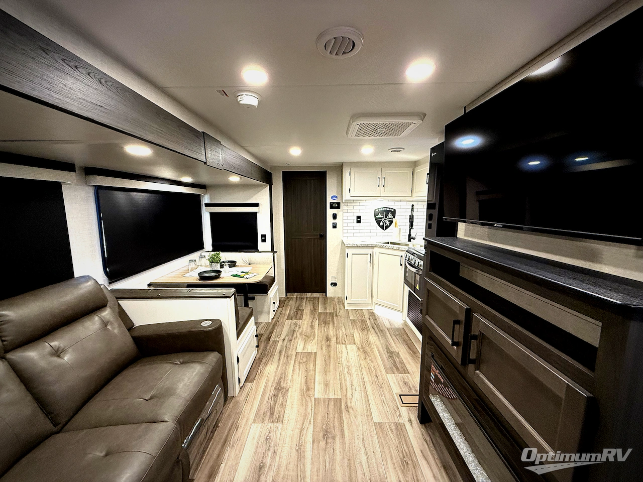 2026 Venture Stratus SR261VRB Photo 4