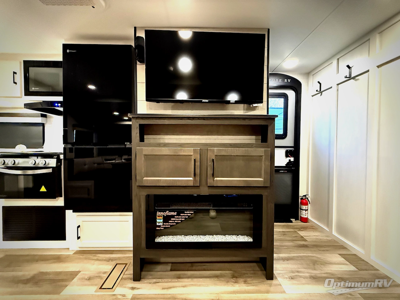 2026 Venture Stratus SR261VRB Photo 8