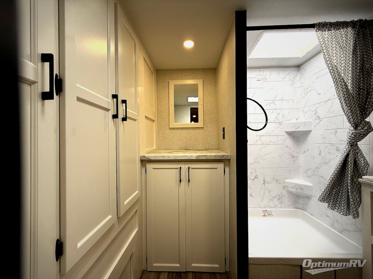 2026 Venture Stratus SR261VRB Photo 19