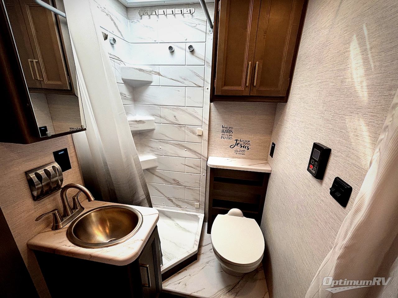 2024 Thor Chateau 25V Photo 11