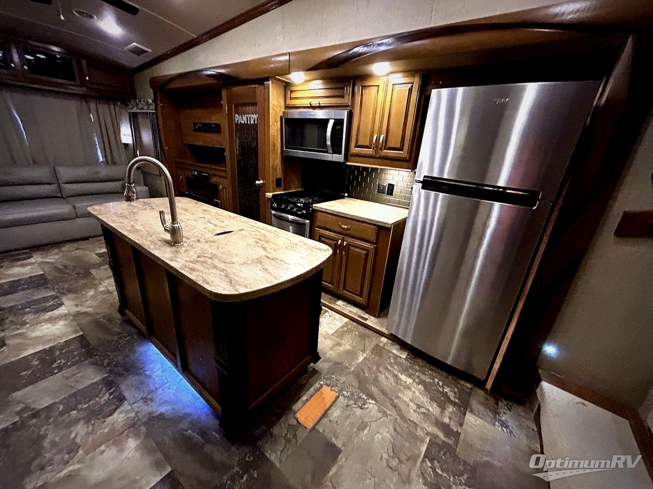 2017 Forest River Cedar Creek Hathaway Edition 38CK2 Photo 16