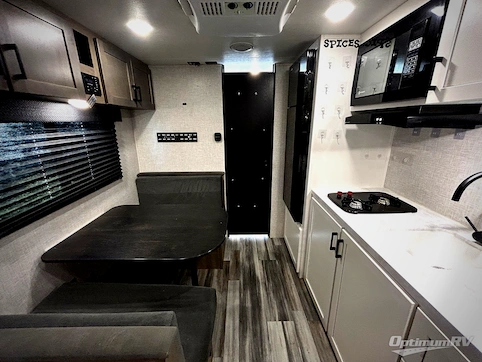 2025 Jayco Jay Flight SLX 175FQ RV Photo 2
