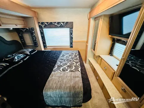 2016 Newmar Bay Star Sport 2903 RV Photo 4