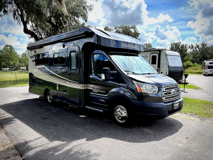 2017 Winnebago Fuse 23A RV Photo 1