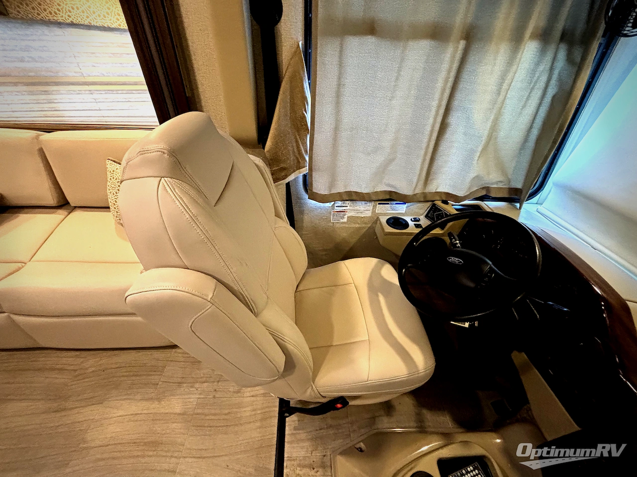 2020 Thor Windsport 29M Photo 7