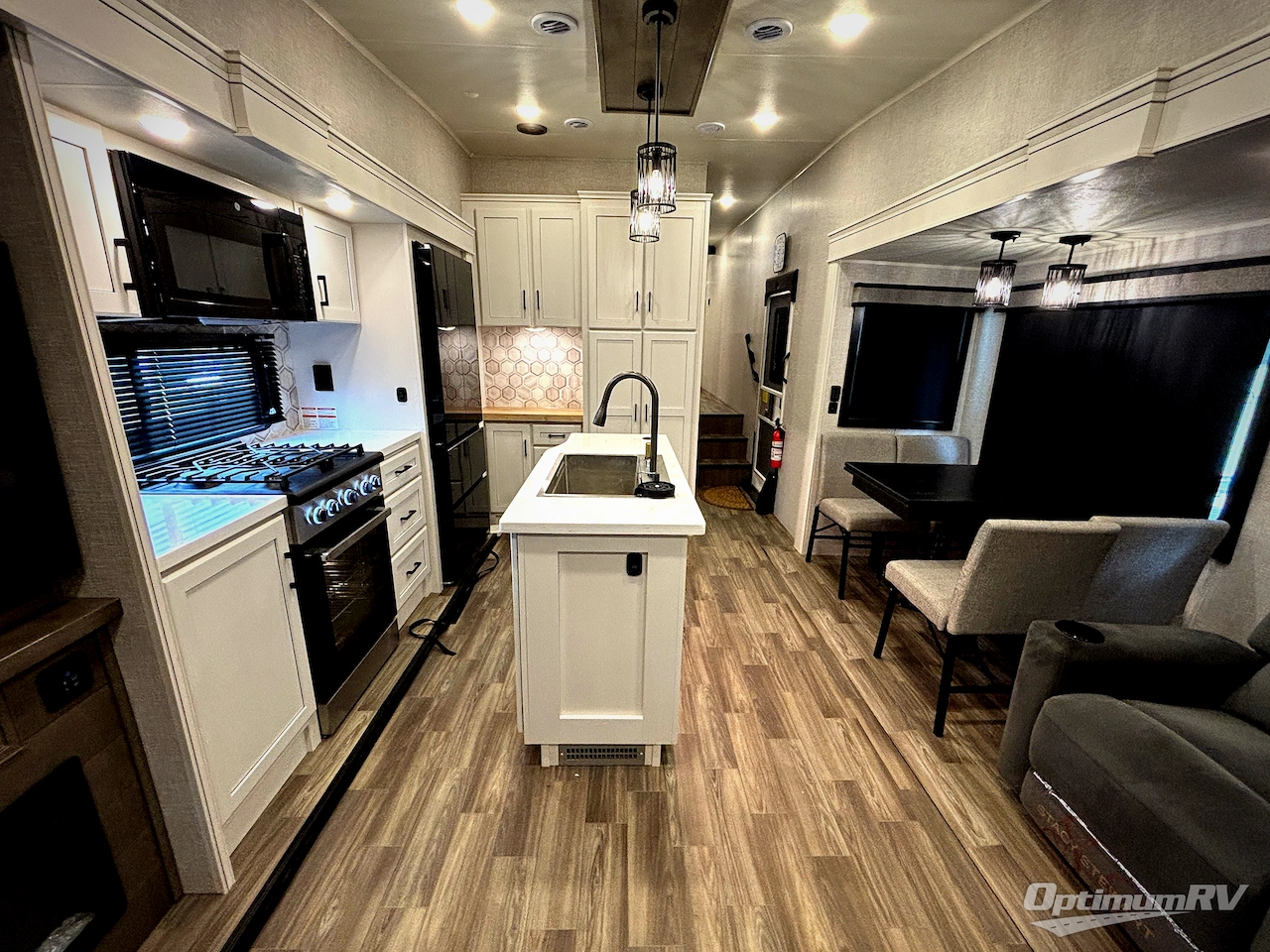 2025 Jayco Eagle 355MBQS Photo 5