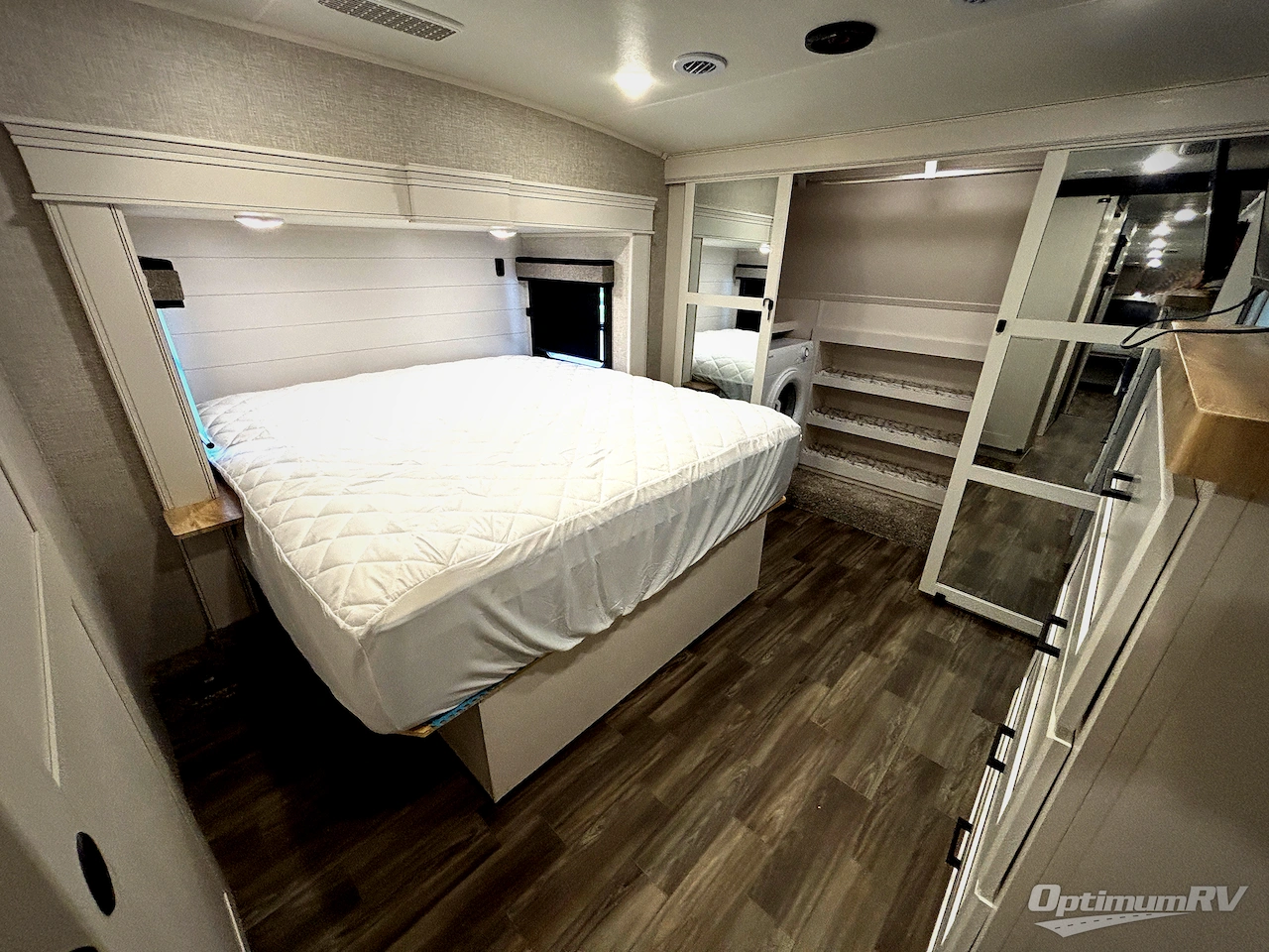 2025 Jayco Eagle 355MBQS Photo 8