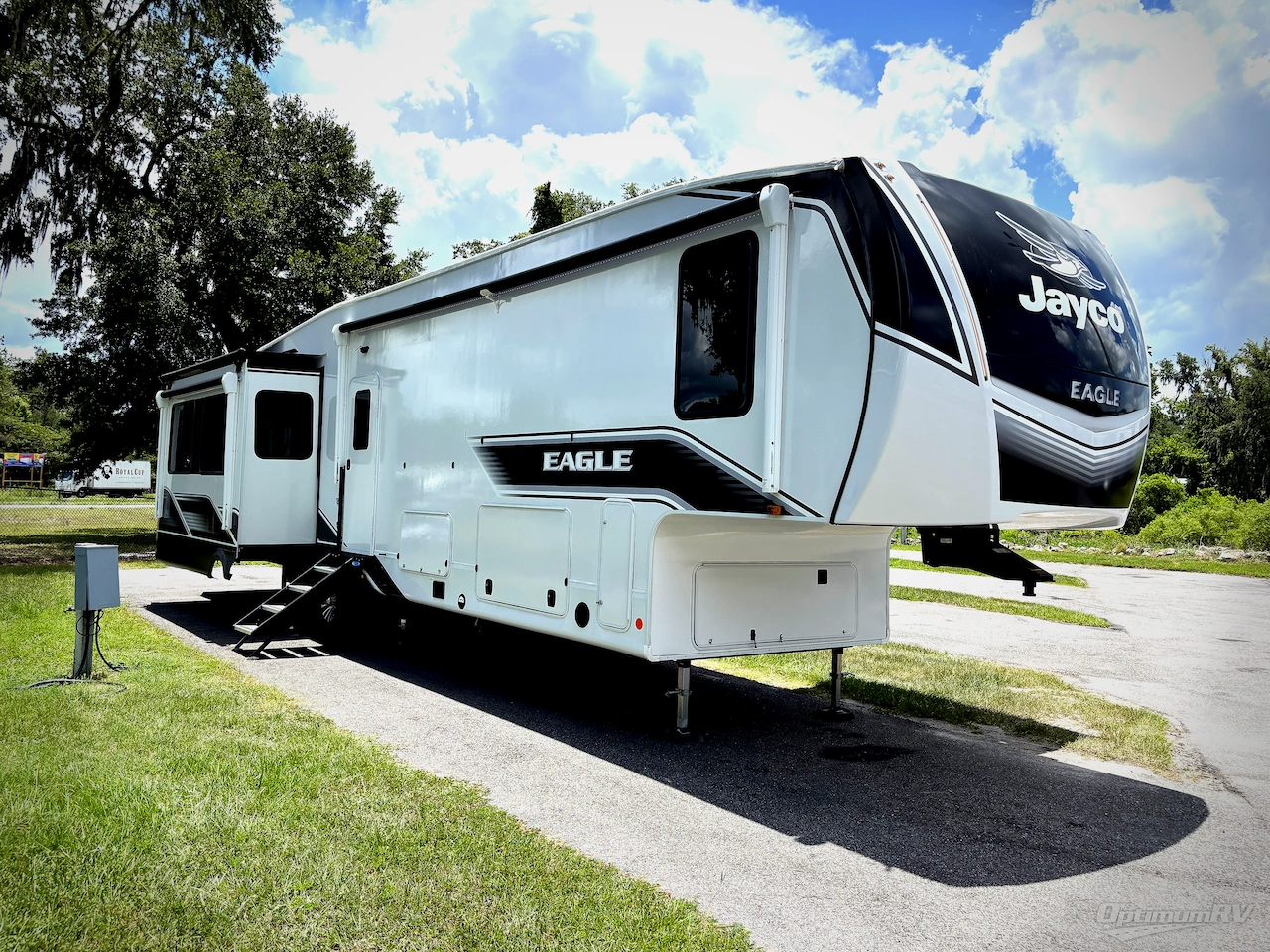 2025 Jayco Eagle 355MBQS Photo 1