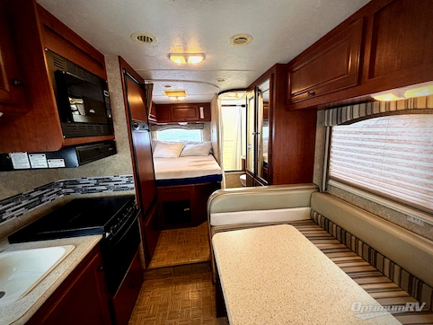 2010 Thor FREEDOM ELITE 21C RV Photo 2