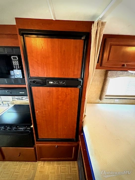 2010 Thor FREEDOM ELITE 21C RV Photo 4