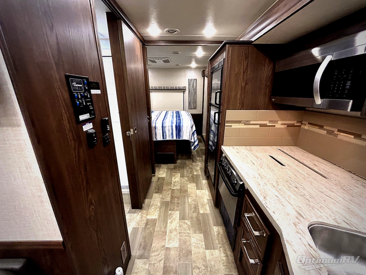2019 Coachmen Mirada 29FW Photo 14