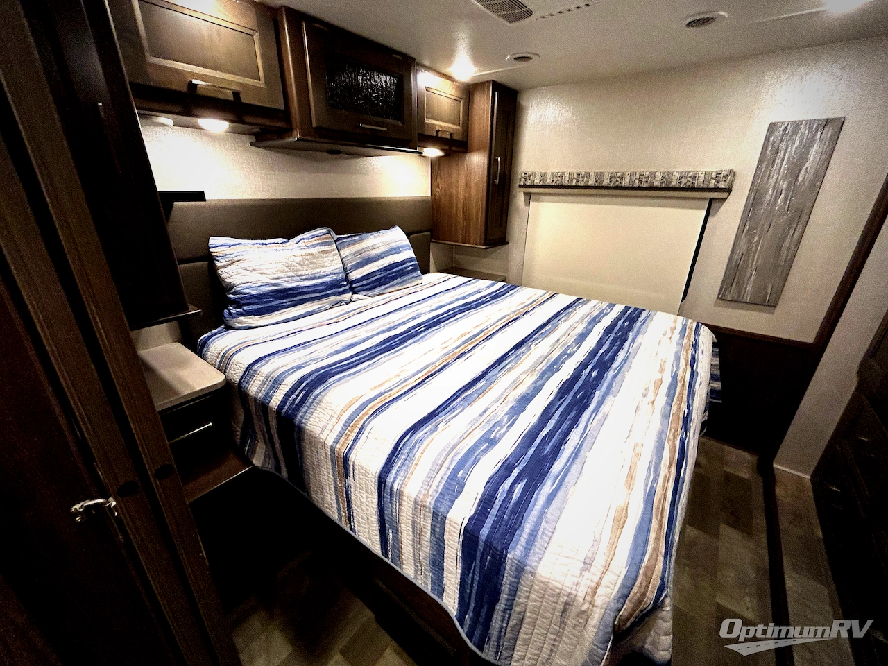 2019 Coachmen Mirada 29FW Photo 18