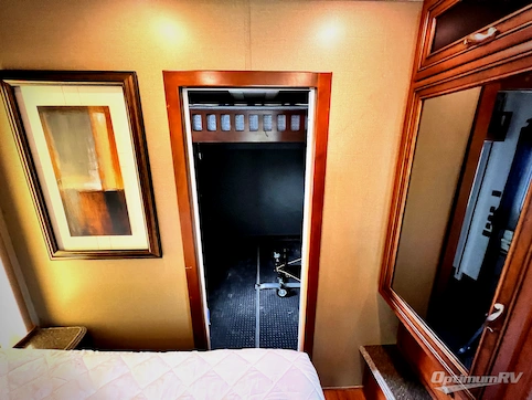 2014 Newmar Canyon Star 3920 RV Photo 4