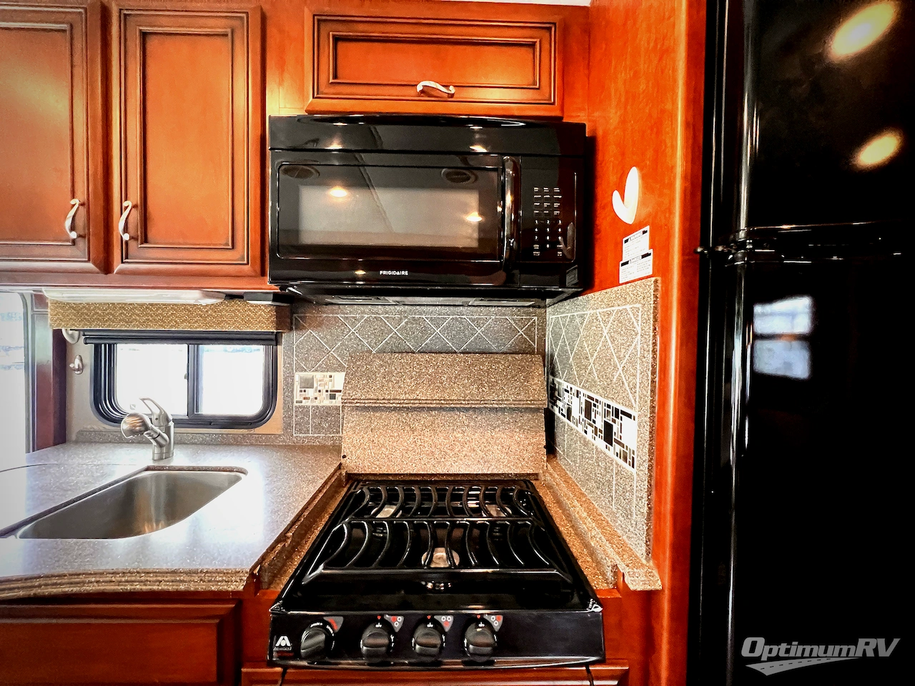 2014 Newmar Canyon Star 3920 Photo 14