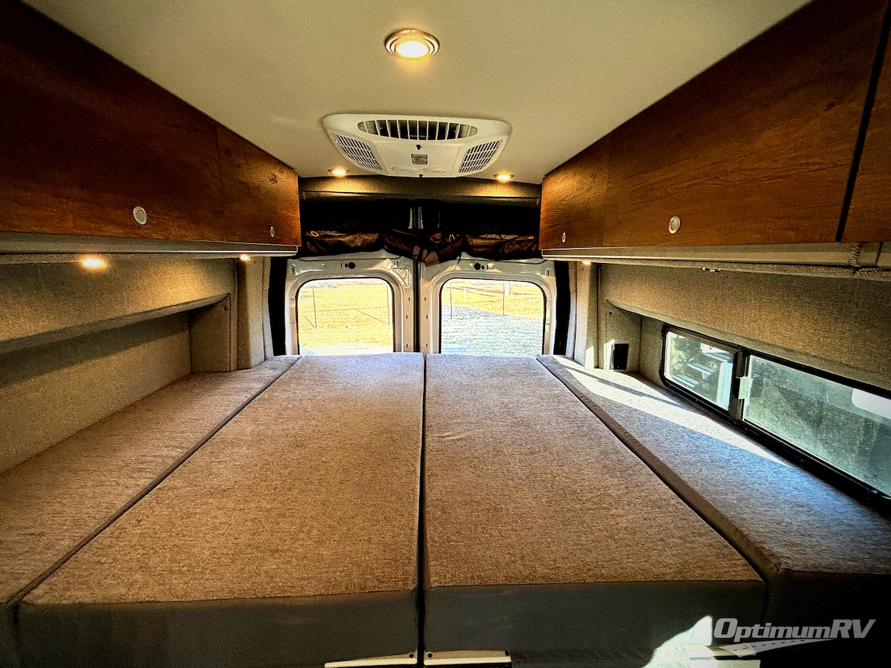 2023 Storyteller Overland Storyteller Overland MODE LT Photo 19