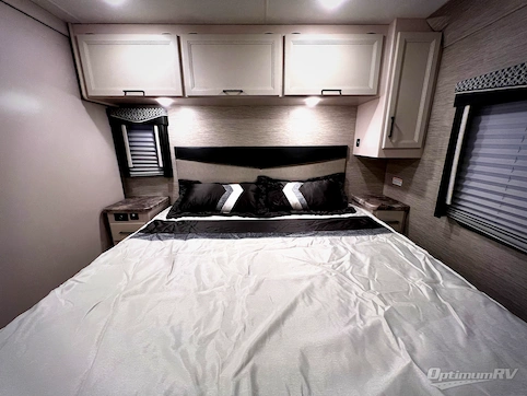 2023 Thor ACE 29D RV Photo 4