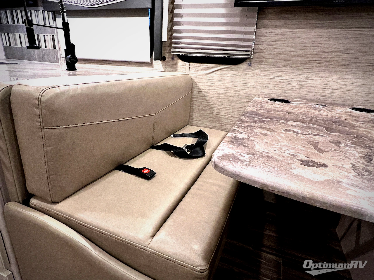 2023 Thor ACE 29D Photo 16