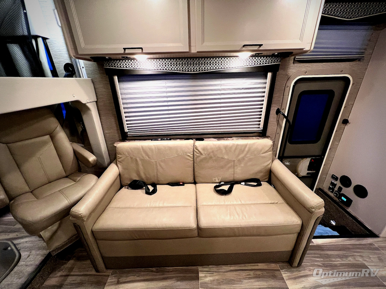 2023 Thor ACE 29D Photo 18