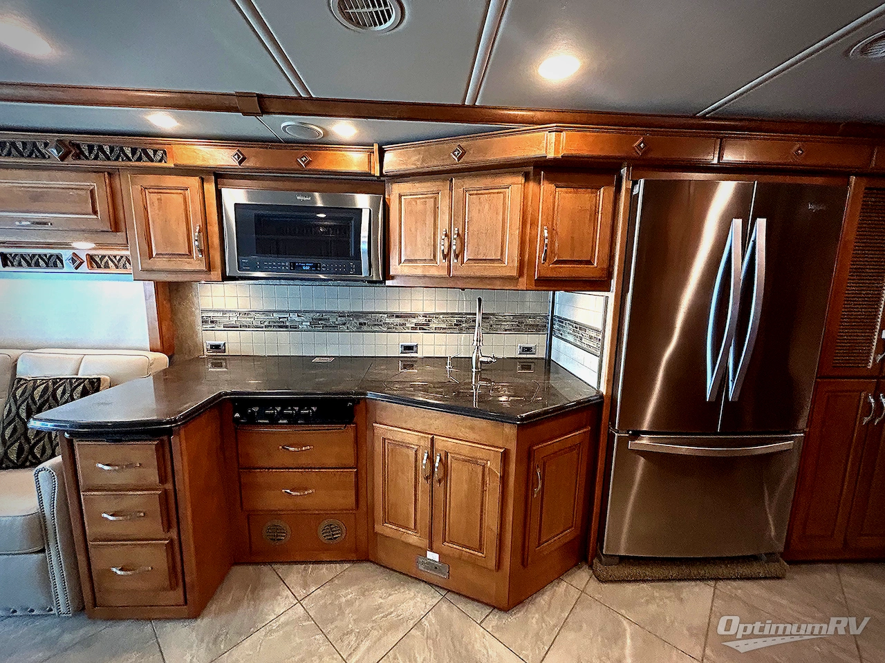 2017 Winnebago Journey 36M Photo 5
