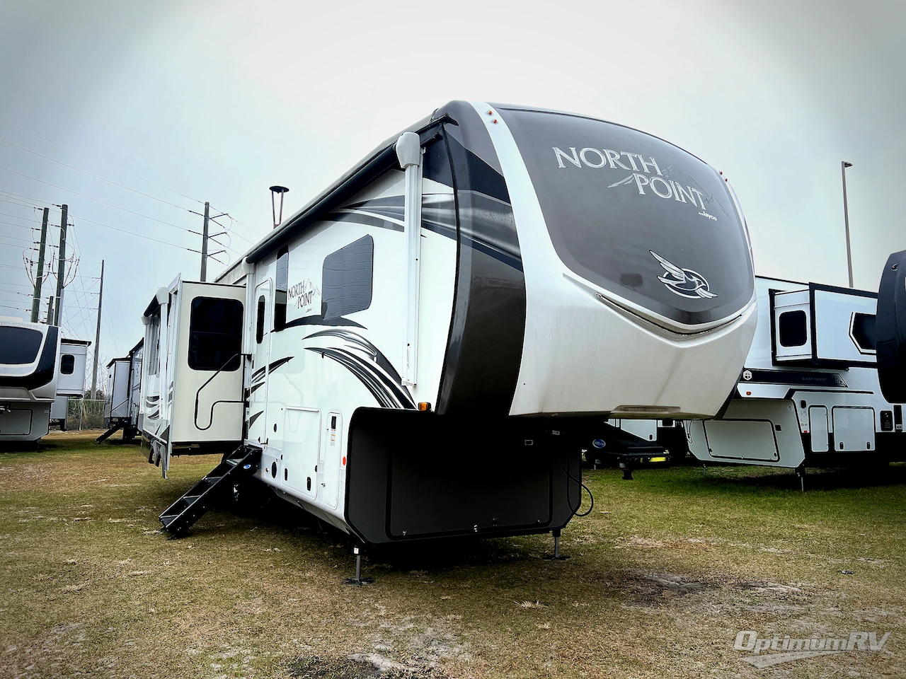 2021 Jayco North Point 310RLTS Photo 1