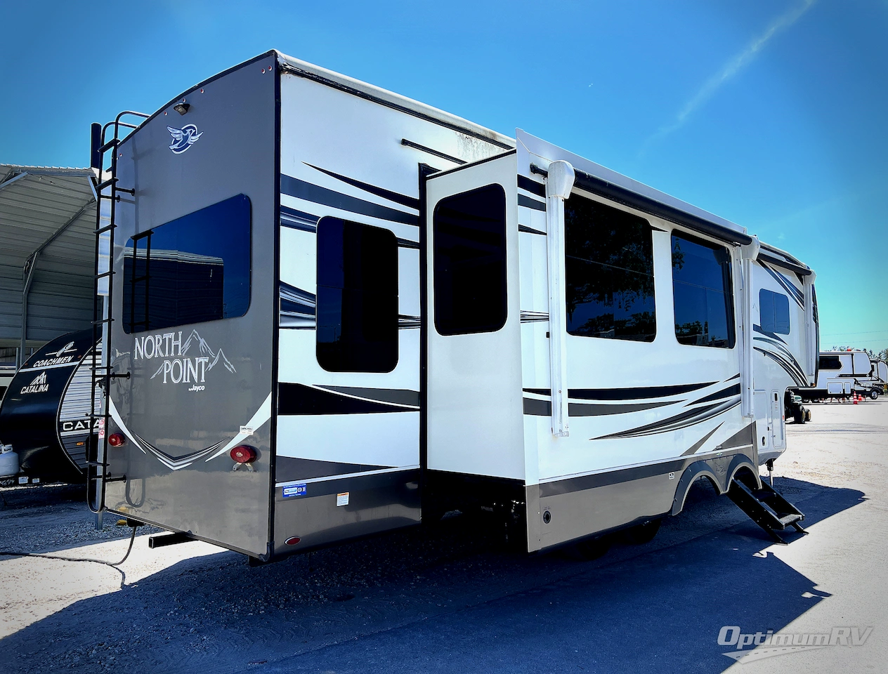 2021 Jayco North Point 310RLTS Photo 3