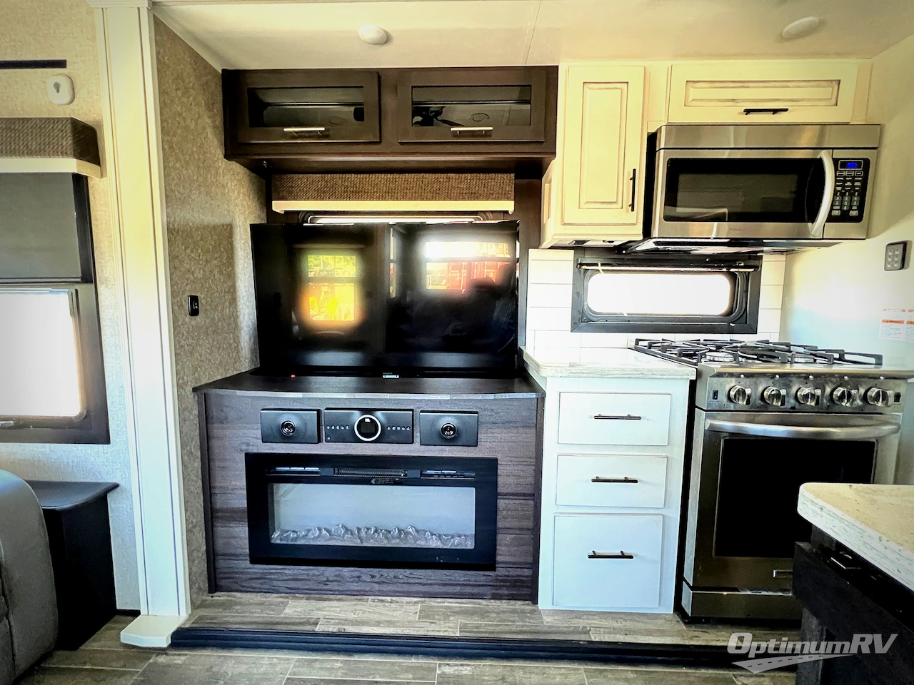 2021 Jayco North Point 310RLTS Photo 7